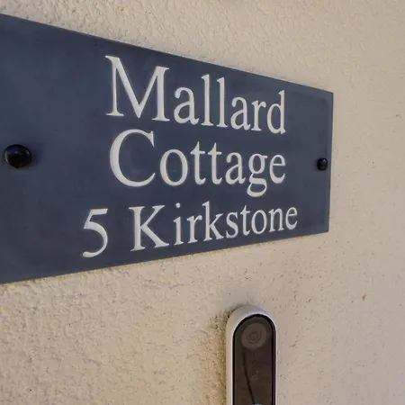 Semesterbostad Mallard *